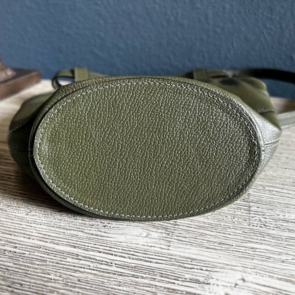 LIKE NEW!!! Ku Tura by BB Green Leather Crossbody Bag - Picture 6 of 9